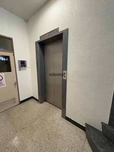 松﨑ビル（本館） エレベーターホール1