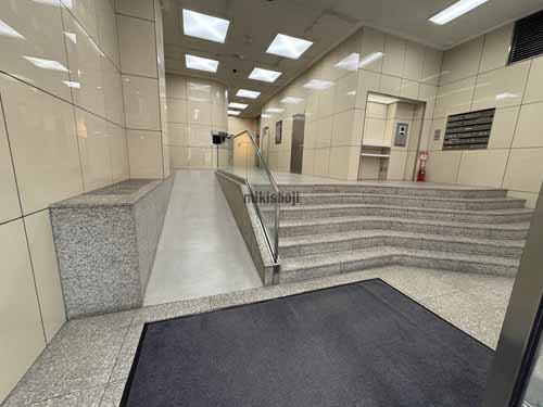 ＲｅｅＰＲＯビル エントランス1