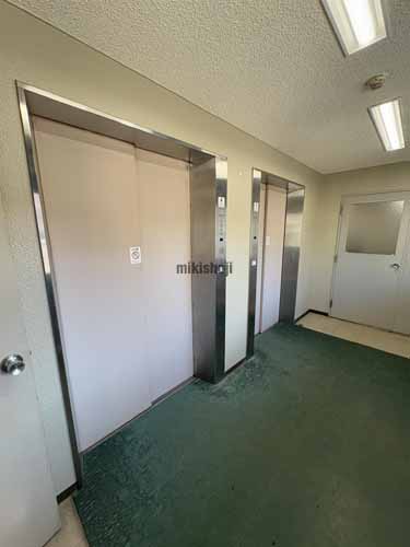 フレクスビル エレベーターホール2