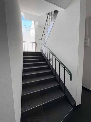 ＹＭＫグループビル エントランス2