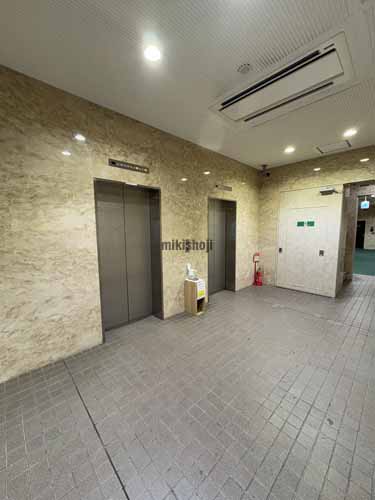 南一条道銀ビル エレベーターホール1