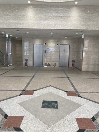 クリスタルタワー エレベーターホール1