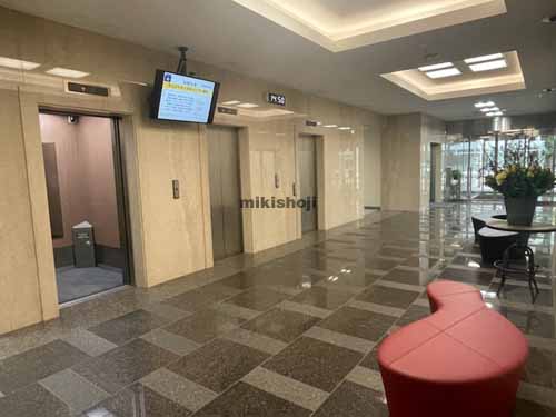 福山南三条ビル エントランス2