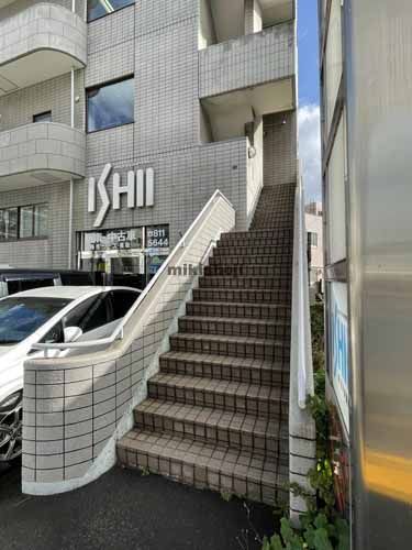 石井ビル エントランス2