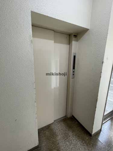 石井ビル エレベーターホール1