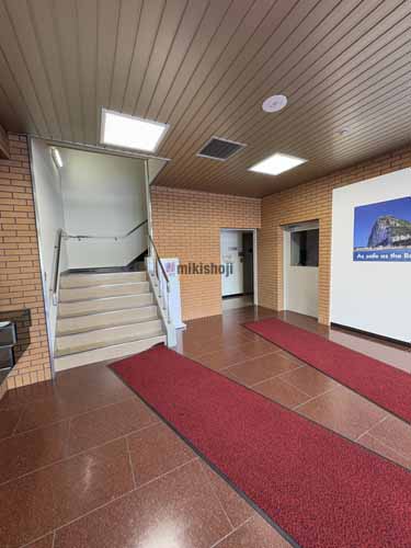 ジブラルタ生命新札幌ビル エントランス1