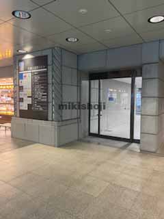 札幌大通西４ビル エントランス1