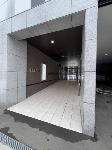 北海創成ビル エントランス1