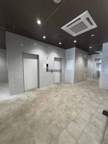 北海創成ビル エレベーターホール1