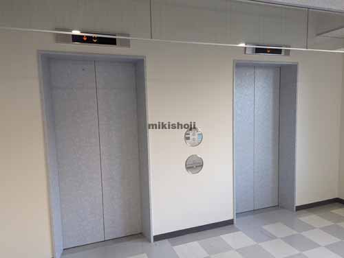 仙台明芳ビル エレベーターホール1