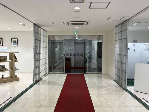 カメイ仙台中央ビル エントランス2