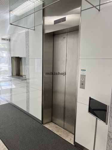 ＥＣビル エレベーターホール1