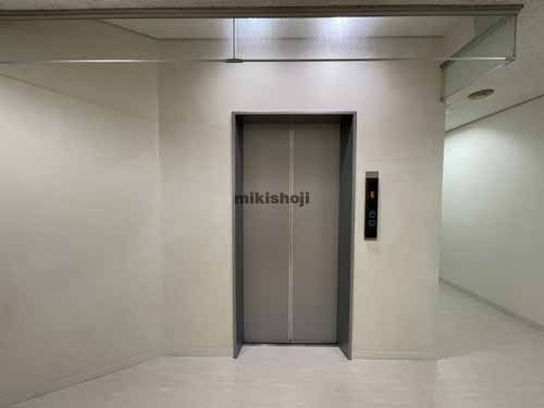 青葉区他のハルシュタットビル エレベーターホール3