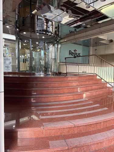 オークツリー仙台 エントランス1