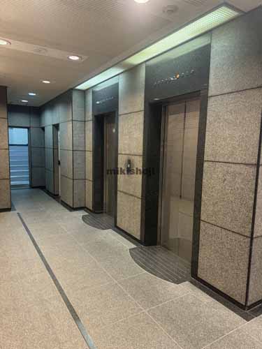 オー・エックス芭蕉の辻ビル エレベーターホール1