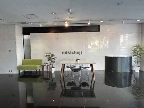 ピースビル西公園 エントランス1