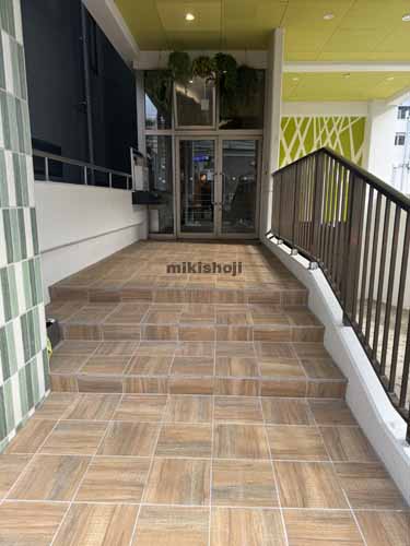 二日町ゲートビル エントランス2