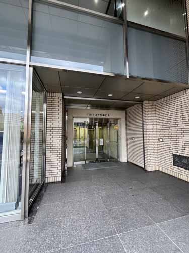 盛岡フコク生命ビル エントランス1