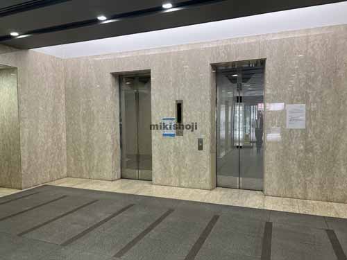 山形センタービル エントランス2