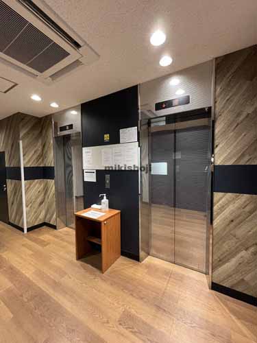 グラン・シャリオビル エレベーターホール1