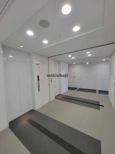 アーバンネット勾当台ビル エレベーターホール1