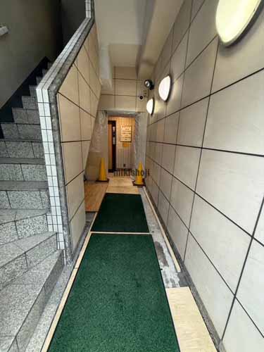 ＤＢＳ横浜ビル エントランス1