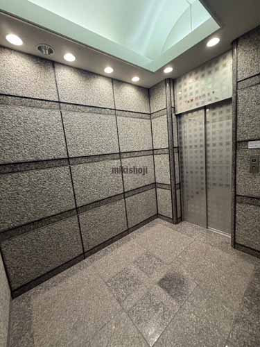 ＫＭビル エレベーターホール1