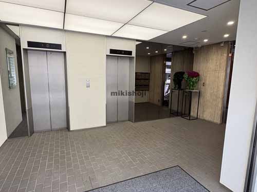 谷川ビル エレベーターホール1