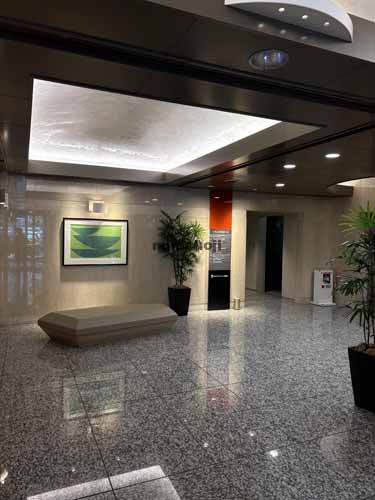 いちご新横浜ビル エントランス2