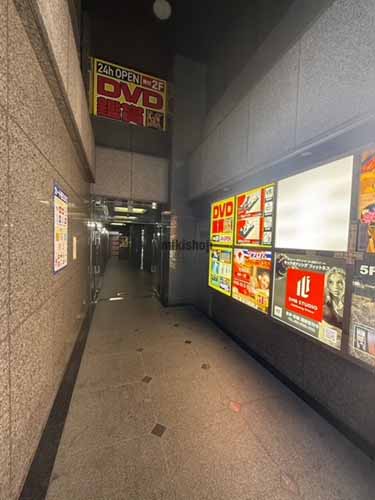 横浜サンライズビル エントランス1