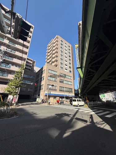 アクロスビル 外観3