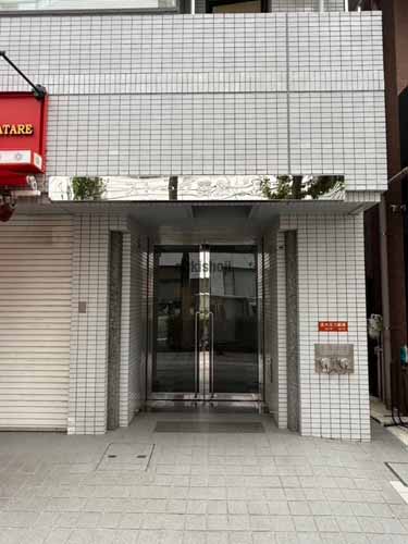 ストーク菱沼ビル エントランス1