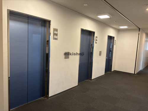 アーバンセンター横浜ウエスト エレベーターホール1