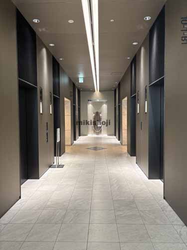 ＧＲＣ横浜ベイリサーチパーク エレベーターホール1