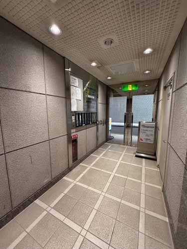 勝幸ビル エントランス2