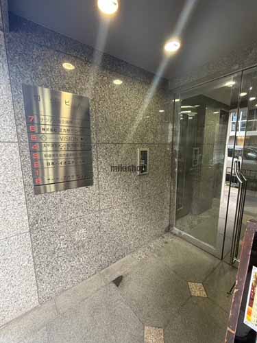 加州ビル エントランス2