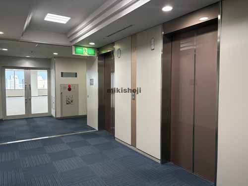 川崎駅前タワー・リバークビル エレベーターホール1