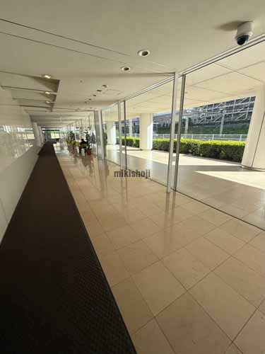 新百合トウェンティワンビル エントランス1