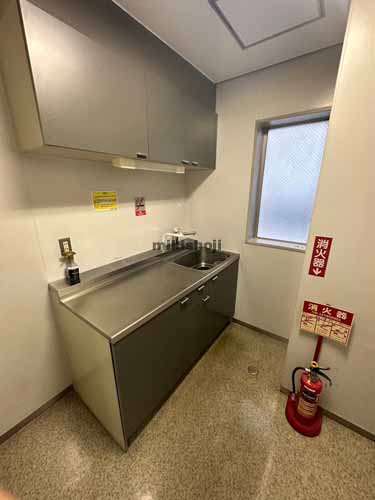 横浜神谷ビル 水回り1