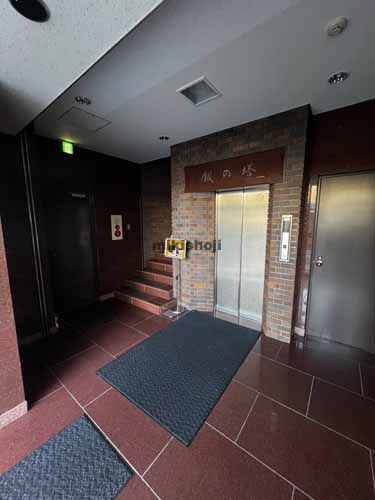 銀の塔ビル エレベーターホール1