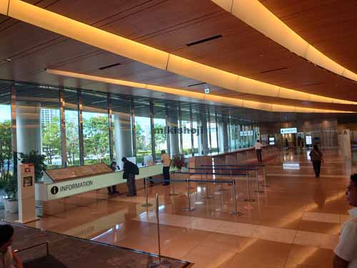 横浜三井ビルディング エントランス3