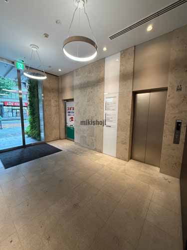 プライムメゾン横濱日本大通 エントランス1