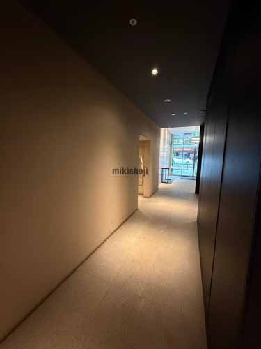 プライムメゾン横濱日本大通 エントランス3