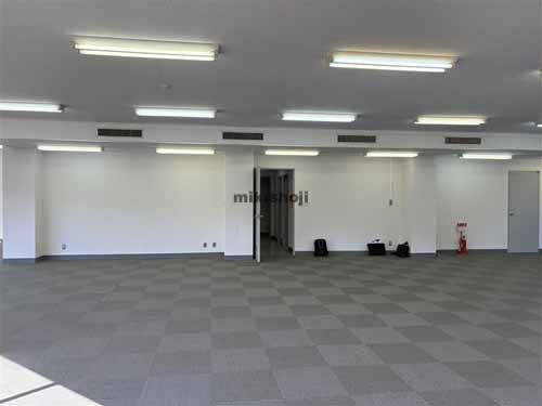 ジブラルタ生命あざみ野ビル 貸室内1