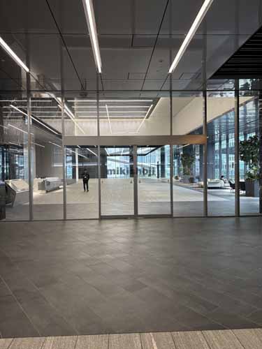 みなとみらいの横浜シンフォステージ　イーストタワー エントランス3