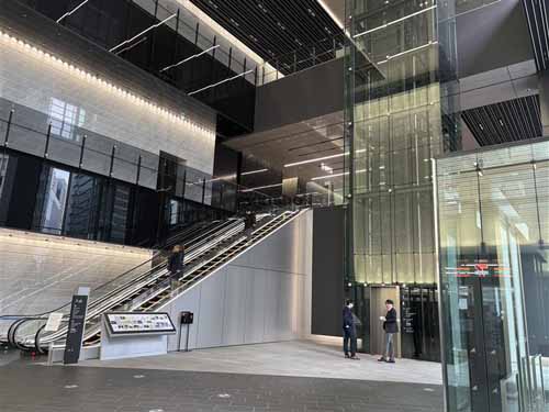 みなとみらいの横浜シンフォステージ　ウエストタワー エントランス1