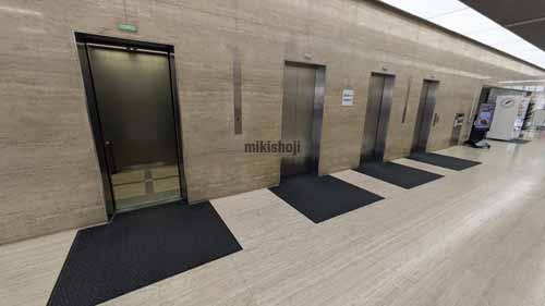 東海ビルディング エレベーターホール1