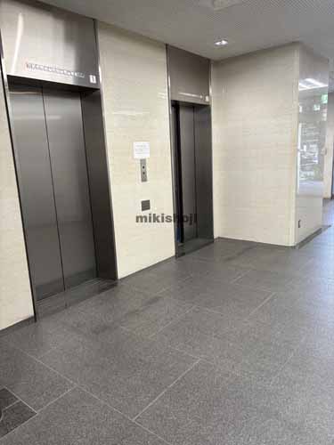 名駅・那古野の大橋ビルディング エレベーターホール1