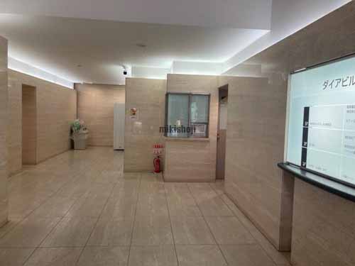 ダイアビル名駅 エントランス1