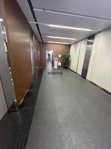 日建・住生ビル エレベーターホール1